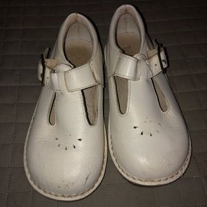 Girls Leather Shoes